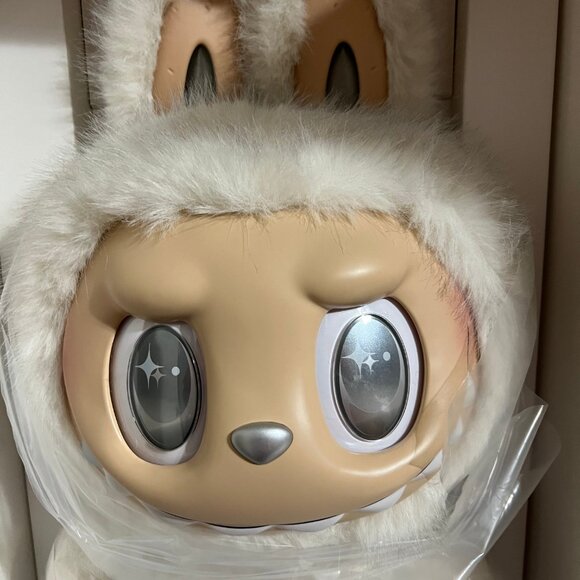 AUTHENTIC BRAND NEW ANGEL IN CLOUDS THE MONSTERS   VINYL FACE DOLL - Picture 2 of 2